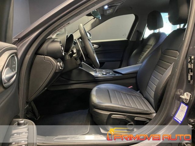 Alfa Romeo Giulia 2.2 Turbodiesel 150 CV AT8 Business - foto 3 di 4