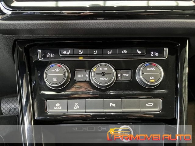 Volkswagen Touran 1.5 TSI EVO DSG Highline BlueMotion Technology - foto 4 di 4