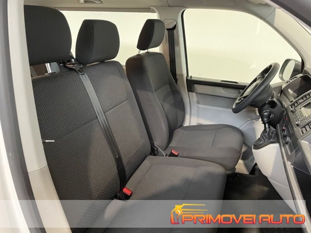 Volkswagen Caravelle 2.0 TDI 102CV PC Trendline - foto 3 di 4