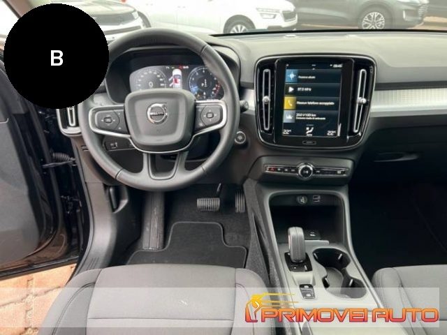 Volvo XC40 B4 AWD Geartronic Momentum Pro usato a CASTELNUOVO RANGONE