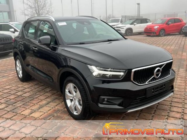 Volvo XC40 B4 AWD Geartronic Momentum Pro - foto 4 di 4