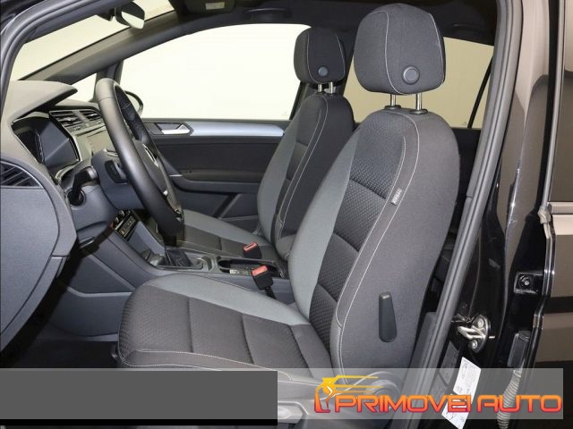 Volkswagen Touran 2.0 TDI 150CV SCR DSG Active BlueMotion Technology - foto 3 di 4
