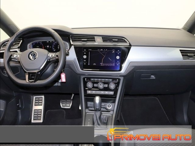 Volkswagen Touran 2.0 TDI 150CV SCR DSG Active BlueMotion Technology usato a CASTELNUOVO RANGONE
