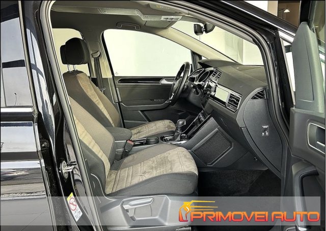 Volkswagen Touran 2.0 TDI 150 CV SCR DSG Highline - foto 2 di 4