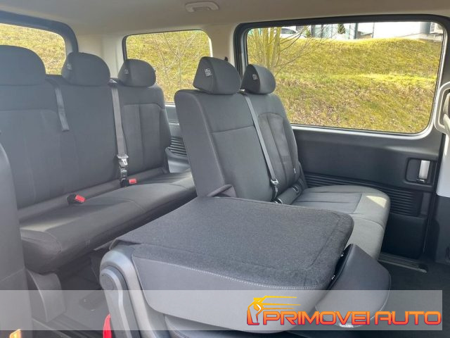 Hyundai STARIA 2.2 AT CRDi 4WD TREND - foto 3 di 4