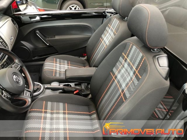 Volkswagen Maggiolino Cabrio 1.2 TSI Design BlueMotion Technology usato a CASTELNUOVO RANGONE