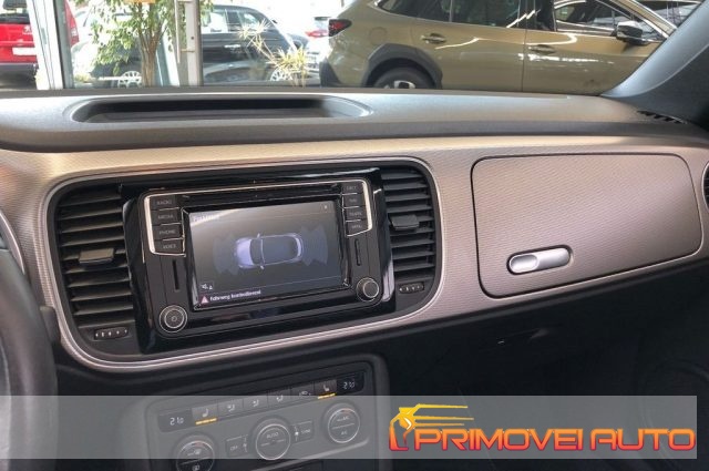 Volkswagen Maggiolino Cabrio 1.2 TSI Design BlueMotion Technology - foto 3 di 4