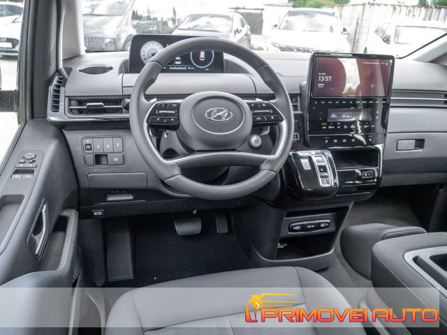Hyundai STARIA 2.2 AT 9 posti km 0 a CASTELNUOVO RANGONE