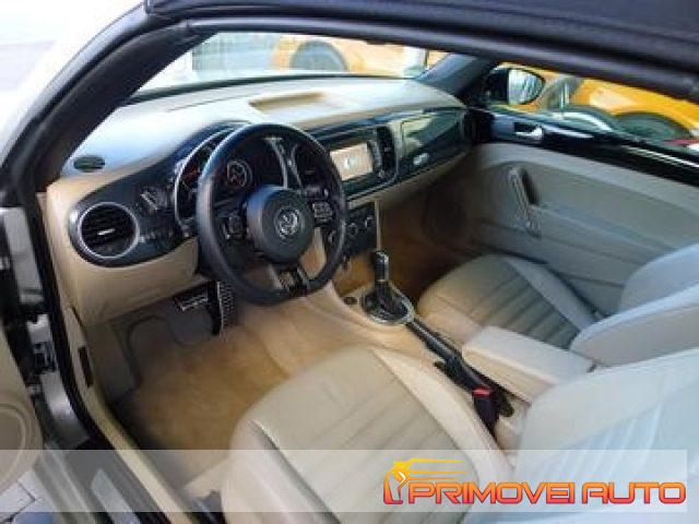 Volkswagen Maggiolino Cabrio 2.0 TSI DSG Sport usato a CASTELNUOVO RANGONE