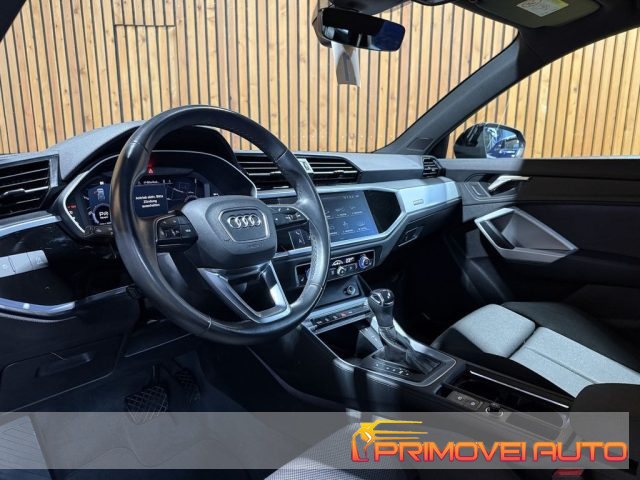 Audi Q3 35 TDI S line - foto 3 di 4