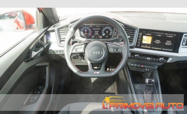 Audi A1 SPB 30 TFSI S line edition - foto 2 di 4
