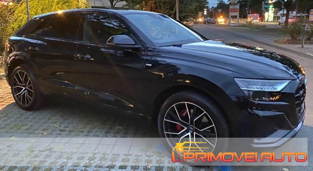 Audi Q8 50 TDI 286 CV quattro tiptronic Sport usato a CASTELNUOVO RANGONE