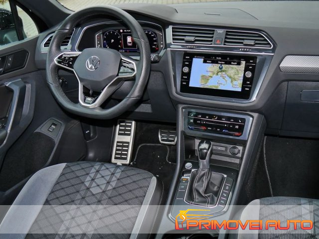 Volkswagen Tiguan 1.5 TSI 150 CV DSG ACT R-Line usato a CASTELNUOVO RANGONE