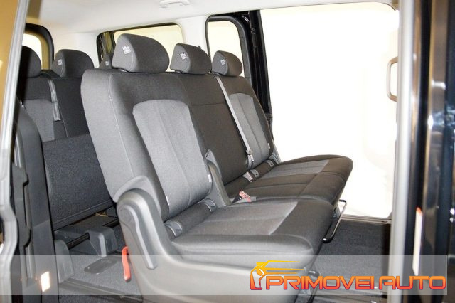 Hyundai STARIA 2.2 AT 9 posti - foto 2 di 4