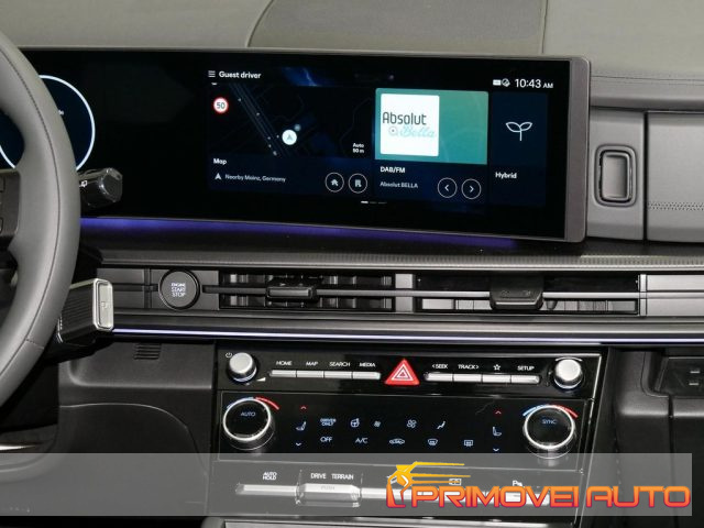 Hyundai SANTA FE 1.6 T-GDi HEV 4WD AT 7 posti XCLASS - foto 2 di 4