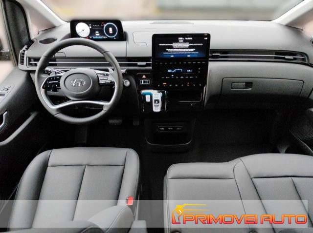 Hyundai STARIA 2.2 AT 2WD 9 posti Wagon nuovo a CASTELNUOVO RANGONE