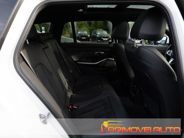 BMW 340 M 340i 48V xDrive Touring - foto 3 di 4