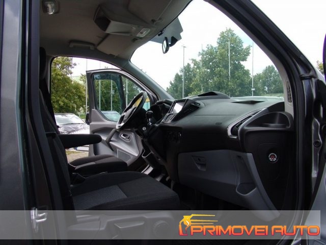 Ford Transit Custom 310 2.0 TDCi 130 PC Combi Trend - foto 2 di 4