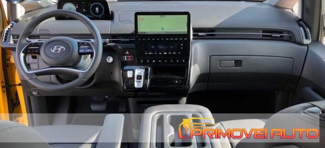 Hyundai STARIA 2.2 MT 2WD 9 posti km 0 a CASTELNUOVO RANGONE