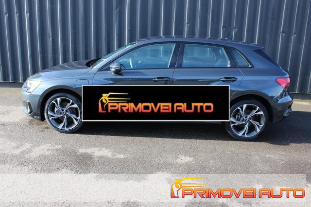 Audi A3 SPB 40 TFSI e S tronic - foto 2 di 4