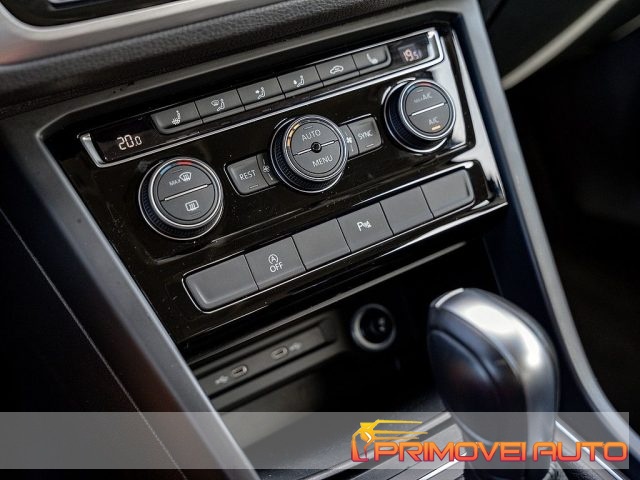 Volkswagen Touran 2.0 TDI 150 CV SCR DSG Comfortline - foto 4 di 4