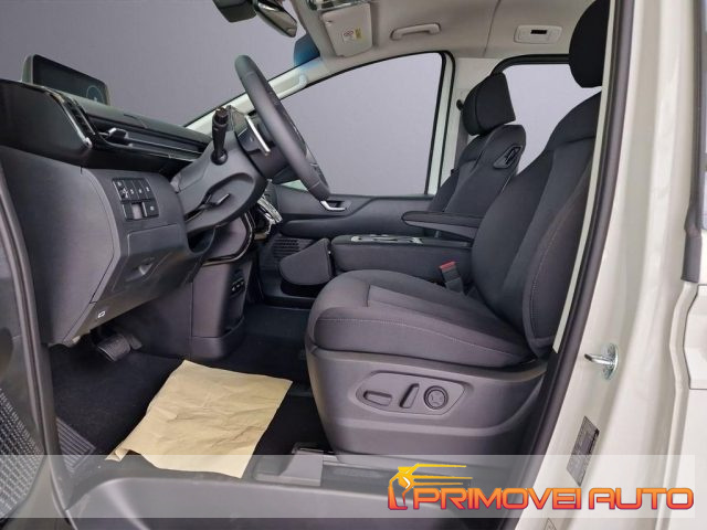 Hyundai STARIA 2.2 AT 9 posti - foto 2 di 4