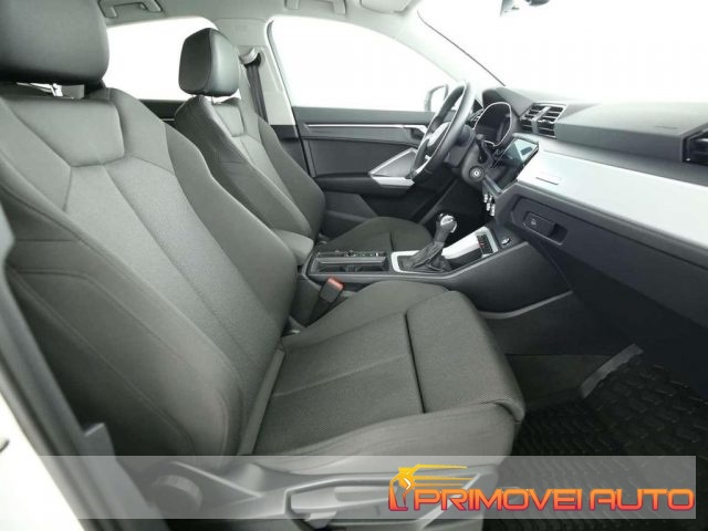 Audi Q3 SPB 35 TFSI S tronic - foto 3 di 4
