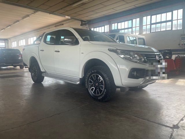 Fiat Fullback 2.4 180CV Doppia Cabina LX S&S - foto 2 di 4