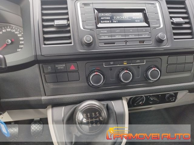 Volkswagen Caravelle 2.0 TDI 150CV Trendline - foto 3 di 4