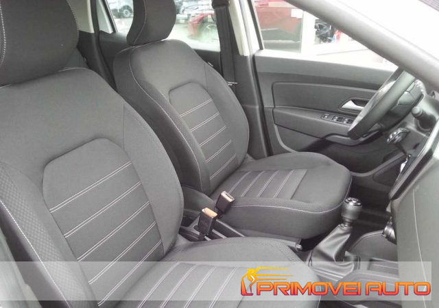 Dacia Duster Tce 130 Journey - foto 2 di 4