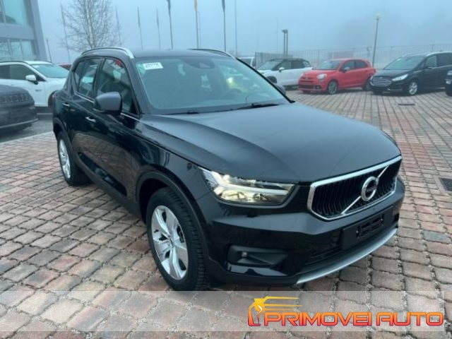 Volvo XC40 B4 AWD Geartronic Momentum Pro - foto 4 di 4
