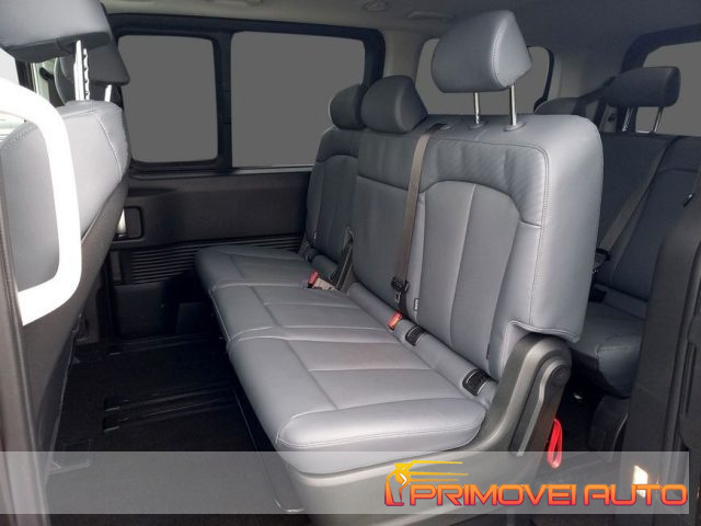 Hyundai STARIA 2.2 AT Allrad Trend - foto 2 di 4