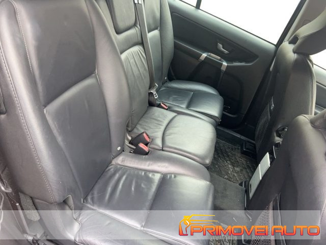 Volvo XC90 D3 Geartronic Momentum - foto 3 di 4