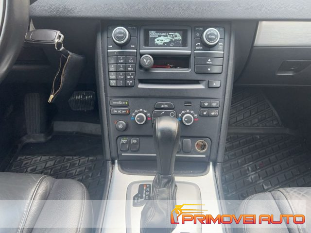 Volvo XC90 D3 Geartronic Momentum - foto 2 di 4