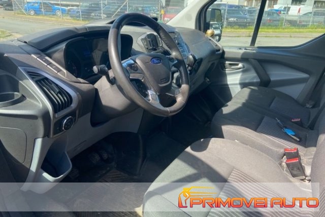 Ford Transit Custom 310 2.0 Combi Trend usato a CASTELNUOVO RANGONE