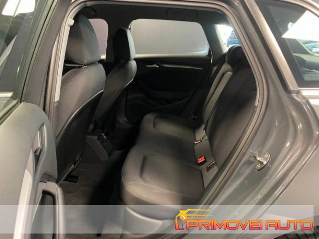 Audi A3 SPB 30 TDI Admired - foto 3 di 4