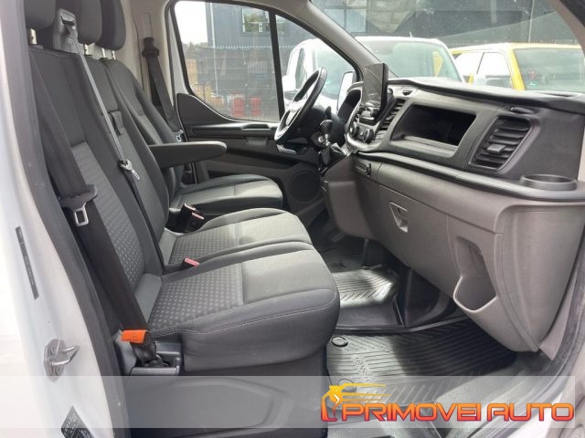 Ford Transit Custom 2.0 TDCi L2 Furgone Trend - foto 2 di 4
