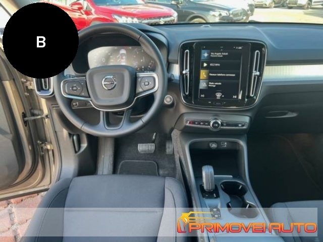 Volvo XC40 B4 AWD Geartronic Momentum Pro usato a CASTELNUOVO RANGONE