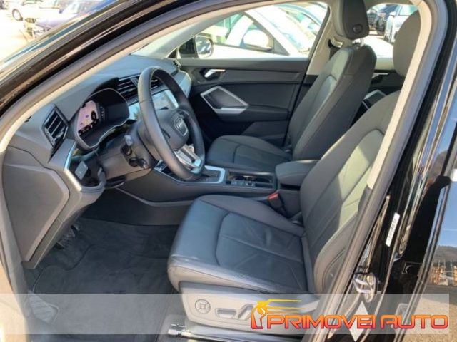 Audi Q3 SPB 35 TDI S tronic - foto 2 di 4
