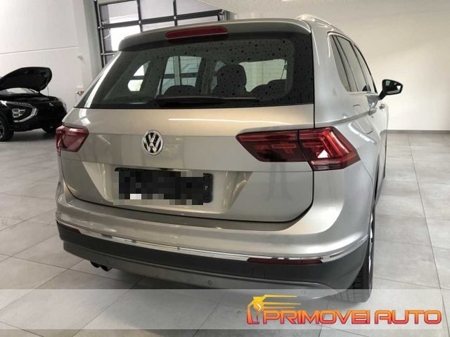 Volkswagen Tiguan 2.0 TSI DSG 4MOTION Highline usato a CASTELNUOVO RANGONE