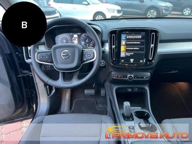 Volvo XC40 B4 AWD Geartronic Momentum Pro usato a CASTELNUOVO RANGONE