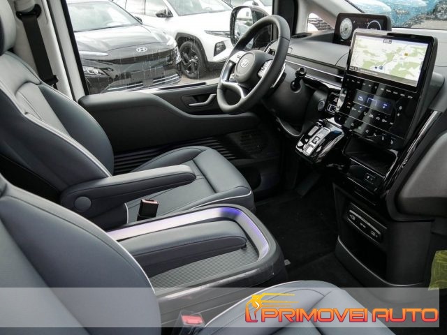Hyundai STARIA 2.2 AT 2WD 7 posti - foto 2 di 4