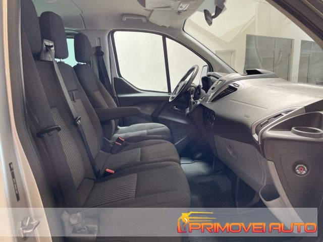 Ford Transit Custom 310 2.0 TDCi 130 Combi Entry - foto 2 di 4