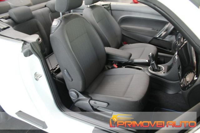Volkswagen Maggiolino Cabrio 1.2 TSI Design BlueMotion Technology - foto 3 di 4