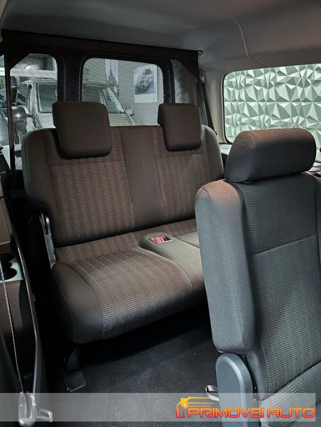 Volkswagen Caddy 2.0 TDI 150 CV DSG Comfortline 4Motion, del 2019, 35.700 km, in vendita a Castelnuovo Rangone (MO)