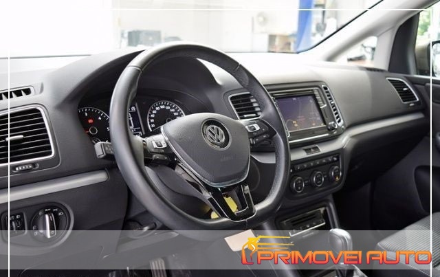 Volkswagen Sharan 2.0 TDI 150 CV SCR DSG Comfortline usato a CASTELNUOVO RANGONE