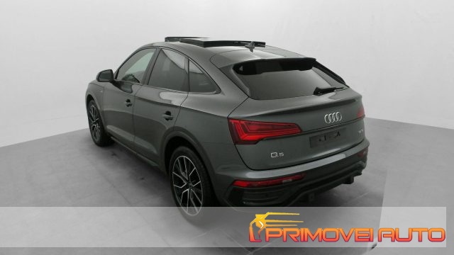 Audi Q5 SPB 35 TDI S tronic S line - foto 4 di 4