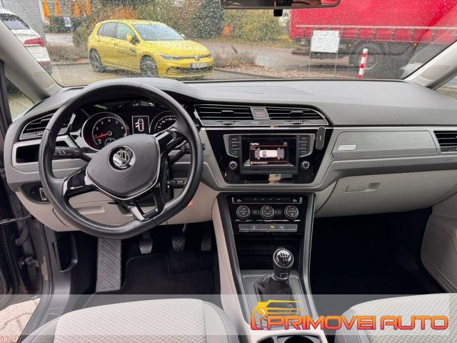 Volkswagen Touran 1.2 TSI BlueMotion Technology usato a CASTELNUOVO RANGONE