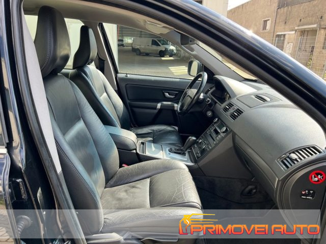 Volvo XC90 D5 AWD - foto 4 di 4