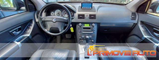 Volvo XC90 D5 AWD usato a CASTELNUOVO RANGONE